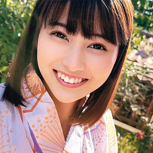 あなたの心を解き放つ美しさの旋律！ひとみ